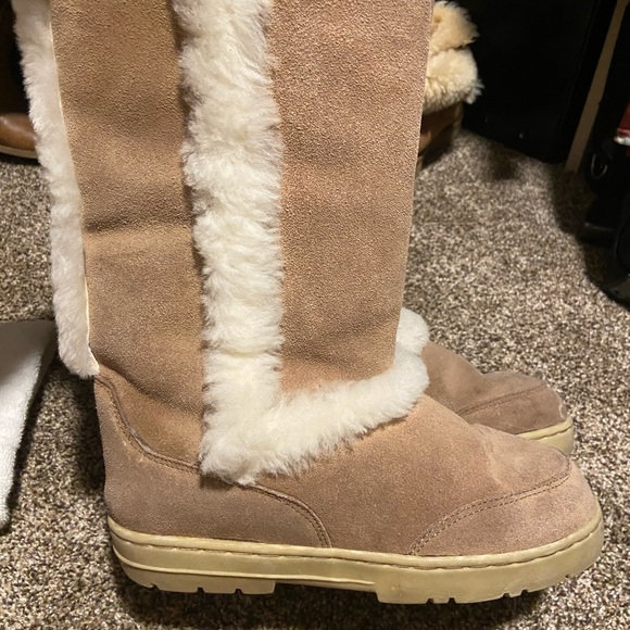 Bear paw boots - Picture 2 of 3